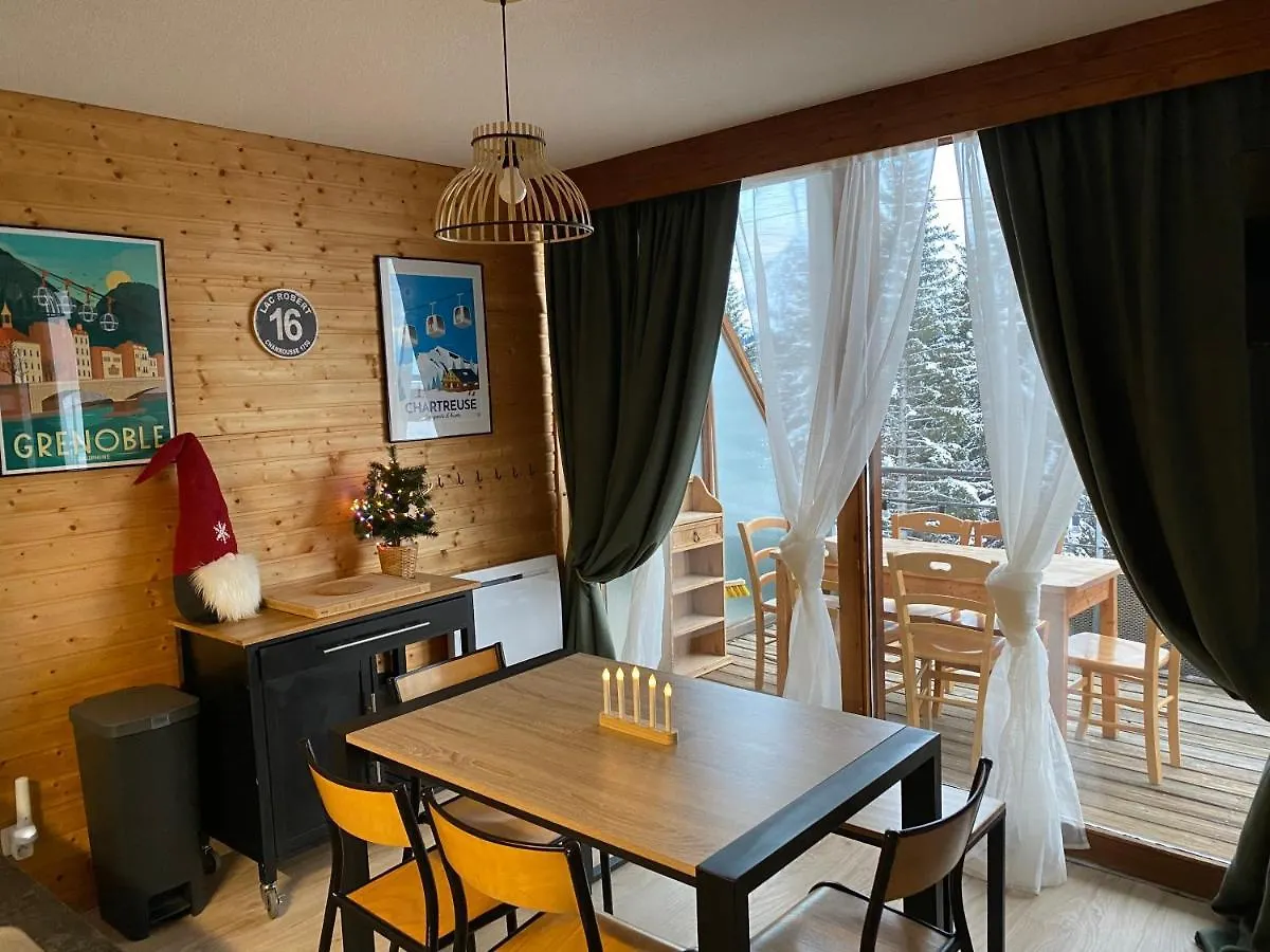 Appartement Meleze B *** Plein Sud à Chamrousse 0*,  France