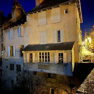 Au Pont Vieux Hébergement de vacances Espalion